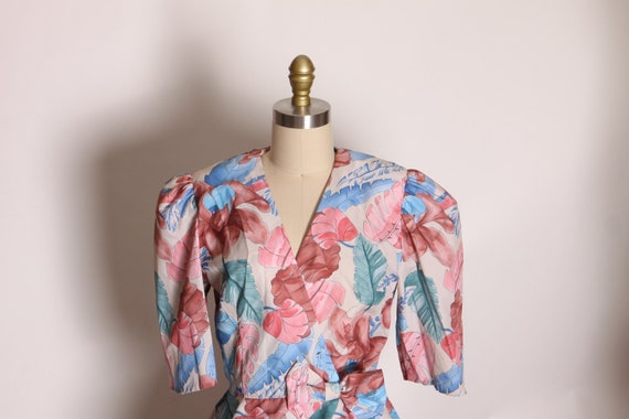 1980s Light Pink and Blue Floral Foliage Half Sle… - image 3