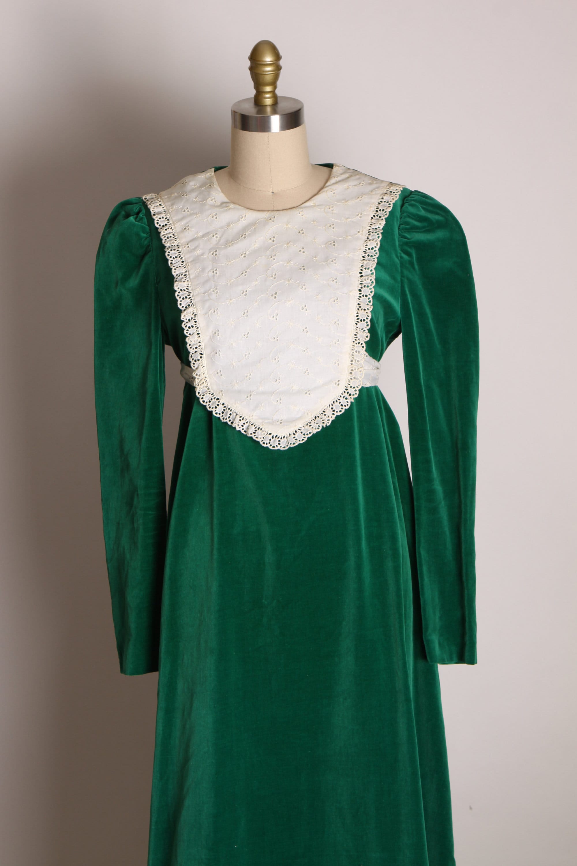 70’s Green Long Sleeve Velvet Button Up Dress by Vassarette