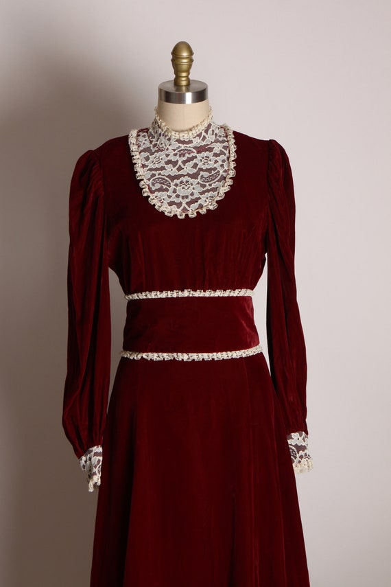 1970s Burgundy and White High Collared Long Sleev… - image 2