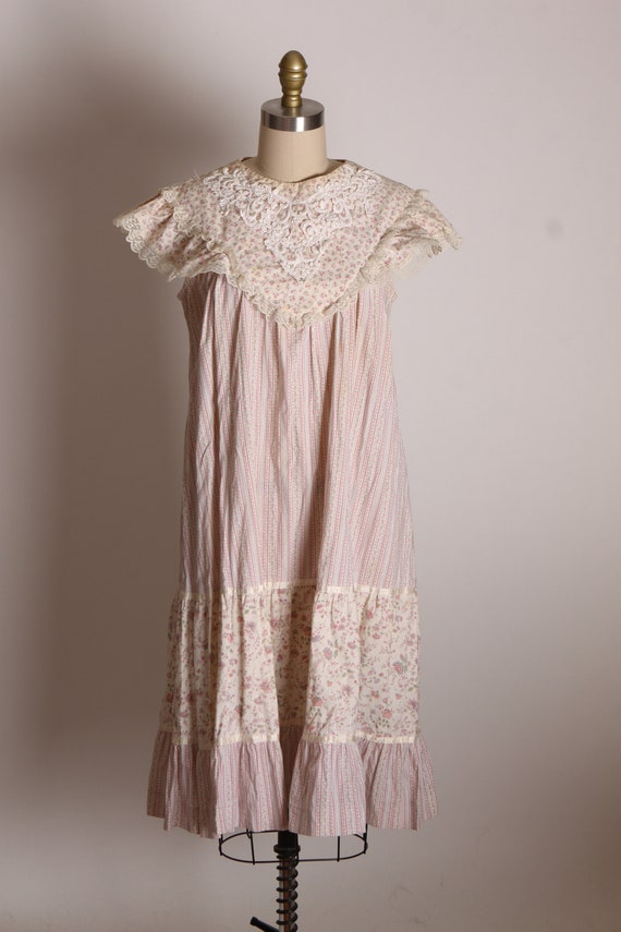 1970s Pink and Tan Floral White Embroidered Lace … - image 6