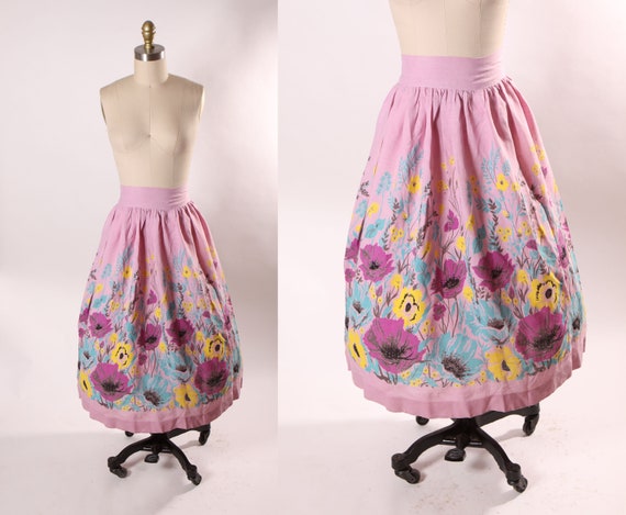 1950s Light Purple, Yellow and Turquoise Blue Floral Flower Border Novelty Print Skirt