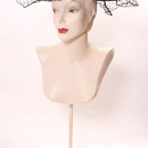 1930s 1940s Navy Blue Wide Brim Veil Netting Floral Flower Detail Hat by Wieboldt’s