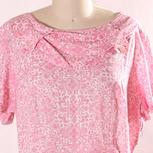 1960s Pink and White Swirl Short Sleeve Button Detail Plus Size Volup Dress by Sears 1XL image 3