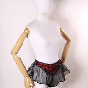 Late 1970s Early 1980s Black and Red Sheer Nylon Lace Detail Tap Pants Lingerie Panties -S
