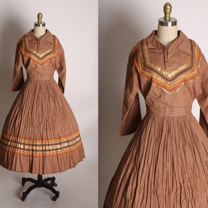 1950s Light Brown, Copper and Gold Soutache Ric Rac Trim 3/4 Length Sleeve Blouse with Matching Pleated Skirt Two Piece Patio Outfit S image 1