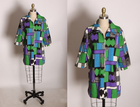 Late 1960s Early 1970s Half Sleeve Geometric Green, White and Purple Abstract Zip Up Blouse Shirt by Dixie Deb -XL