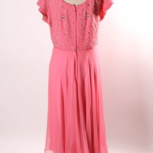 1960s Pink Short Sleeve Swirl Floral Beaded Chiffon Overlay Plus Size Volup Dress L image 9