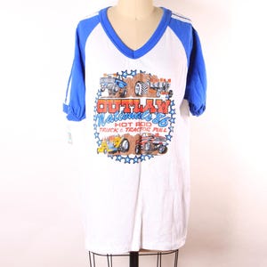 Deadstock 1980s 1986 Blue and White Novelty Graphic Tee Hot Rod Truck and Tractor Pull Outlaw T-Shirt by Alore-L