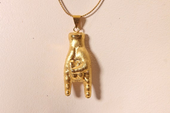 1980s Gold Tone Metal Rock N Roll Devil Horn Figural Hand Pendany Necklace