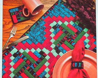 Log Cabin Place Mat Set By Mary Layfield And Annie's Attic Vintage Plastic Canvas Pattern Leaflet 1995