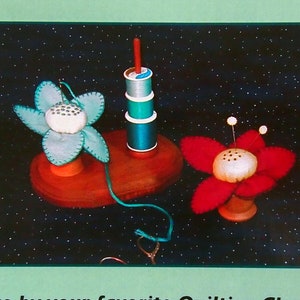 Notions Holder - Wool Felt Pincushion And Wooden Thread Stand By Cindylee Gee Designs Embroidery & Sewing Pattern Packet 2004