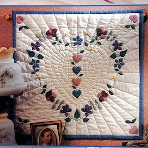 Hearts To Quilt - 4 Wall Hangings By Carol Armstrong Vintage Quilt Pattern Booklet 1994