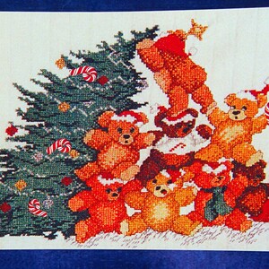 Christmas Bearpile - X's & Ohs von Joanne Gatenby Vintage Kreuzstichmuster Faltblatt 1999