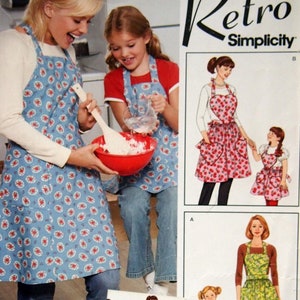 Child&#39;s And Misses&#39; Aprons Simplicity 0520 / 3949 Uncut Sewing Pattern 2006
