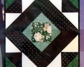Croix et couronne 5 mois Mystic Blues For Joann Fabric and Craft