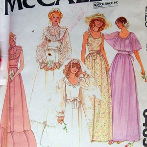 Misses' Bridal Dress Size 8 McCall's 6405 Vintage Uncut Sewing Pattern 1978