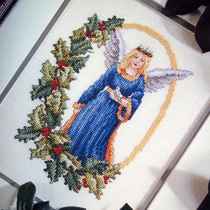 Angels Remembered By Leisure Arts Hardcover Vintage Cross Stitch Pattern Book 1996