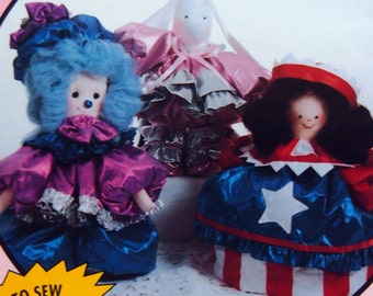Holiday Hoopla 15 Inch Centerpiece Dolls By Theresa Robinson, Kandy Scott And Pear Blossom Patterns Vintage Sewing Pattern Packet 1993