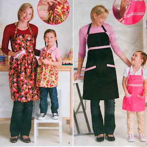 Child&#39;s And Misses&#39; Aprons Simplicity 2555 Uncut Sewing Pattern 2009