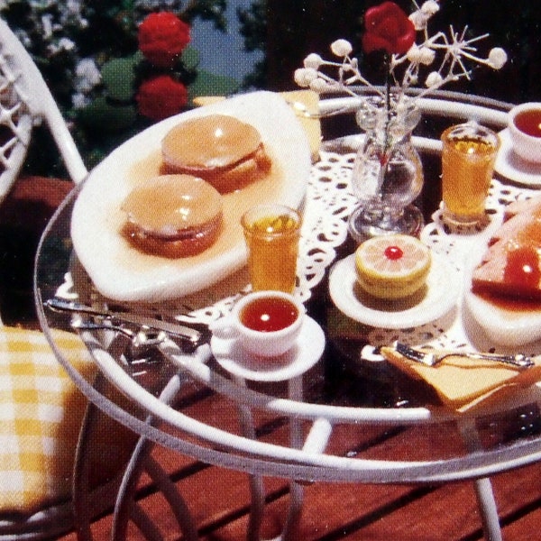 Petite Eats & Mini Treats - Plus de 40 aliments avec Fimo par Sydnie Wagner vintage Dollhouse Miniature Fimo Clay Craft Pattern Leaflet 1994