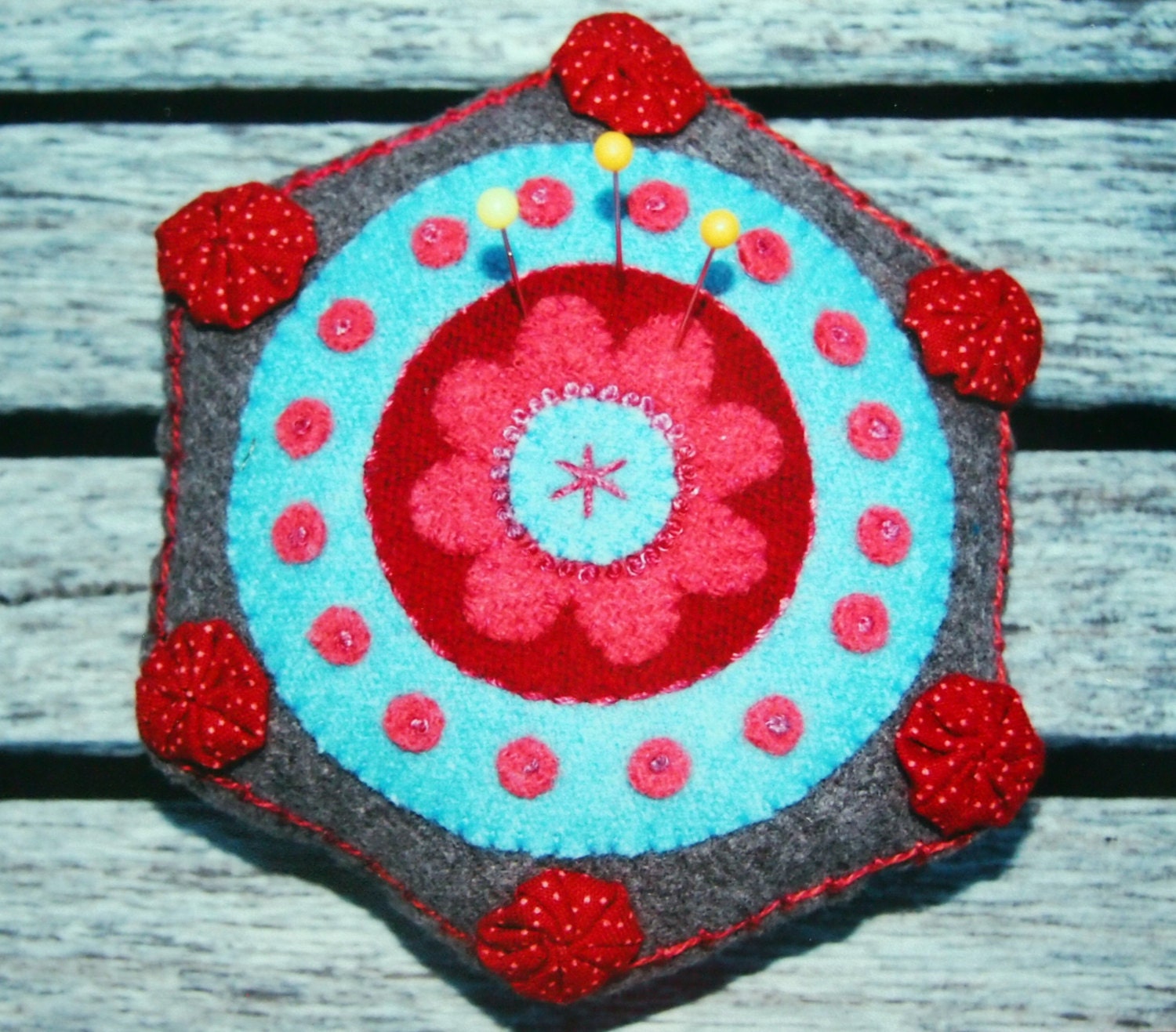 Hexie Pincushion by Amy Mcclellan and Under the Garden Moon - Etsy