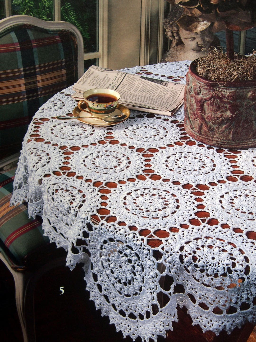 Timeless Tablecloths by Dot Drake Vintage Crochet Pattern Booklet