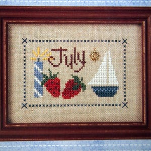 Juli (ohne Anhänger) - Flip It A Year mit Anhänger von Lizzie Kate Vintage kleine gezählte Kreuzstichmuster Broschüre 2001
