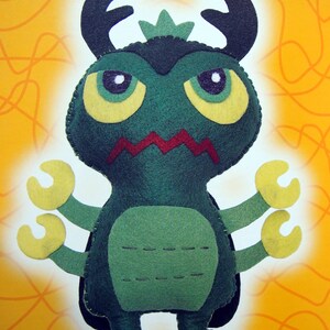 Plush-O-Rama - Curious Creatures For Immature Adults By Linda Kopp Paperback Sewing Book 2006