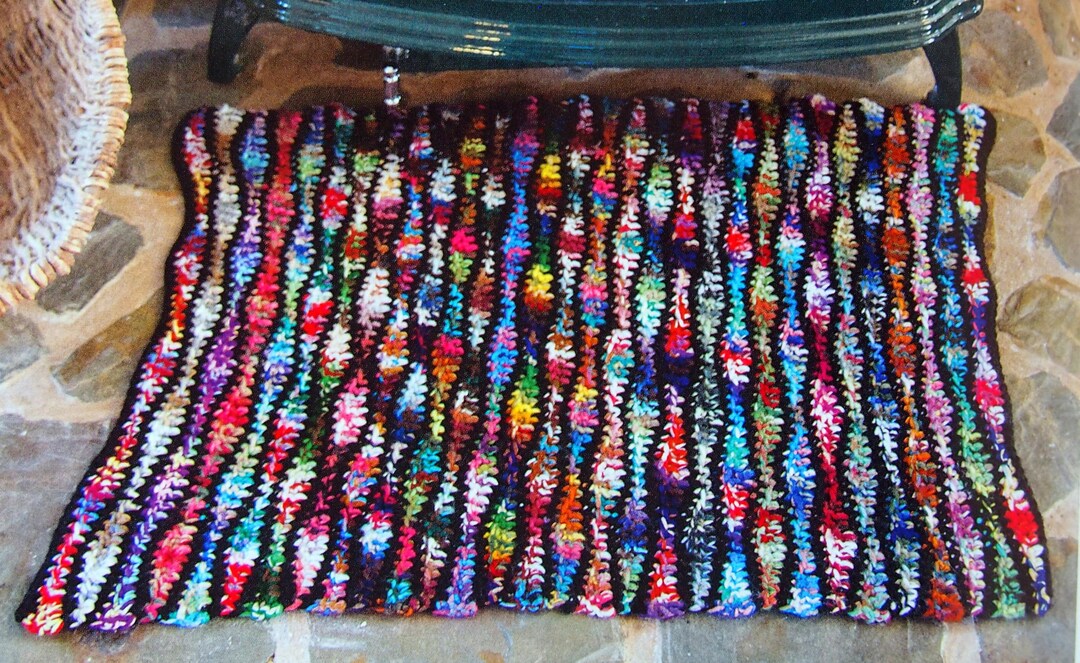 Crocheting Rugs - 40 Designs by Nola A Heidbreder and Linda Pietz