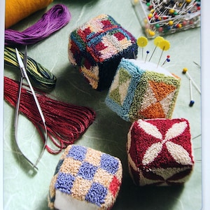 Punchneedle Fun - unieke en kleurrijke projecten door Amy Bell Buehler Paperback-ponsnaald-patronenboek 2007