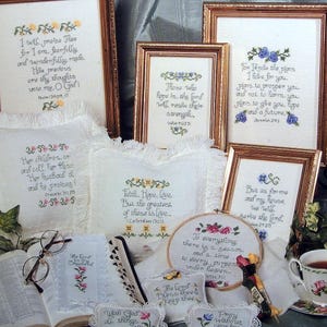 Inspirierende Momente von Linda Bird Vintage gezähltes Kreuzstichmuster Faltblatt 2003