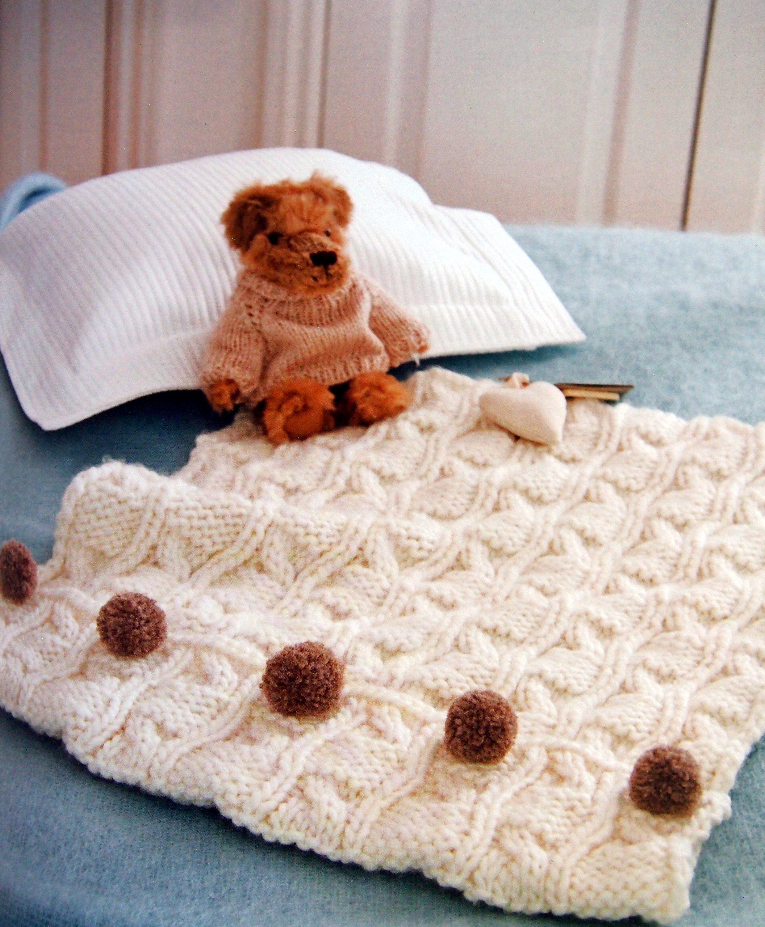 The Very Easy Guide to Cable Knitting by Lynne Watterson Paperback ...
