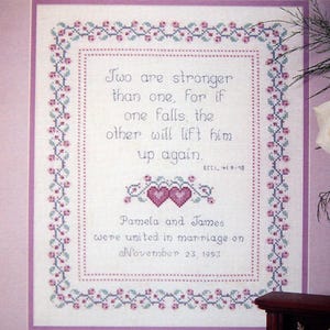 Marriage Keepsakes - Eine Sammlung von Marriage Samplern und Hochzeitsaccessoires von Mary Scott Vintage Cross Stitch Pattern Leaflet 1992