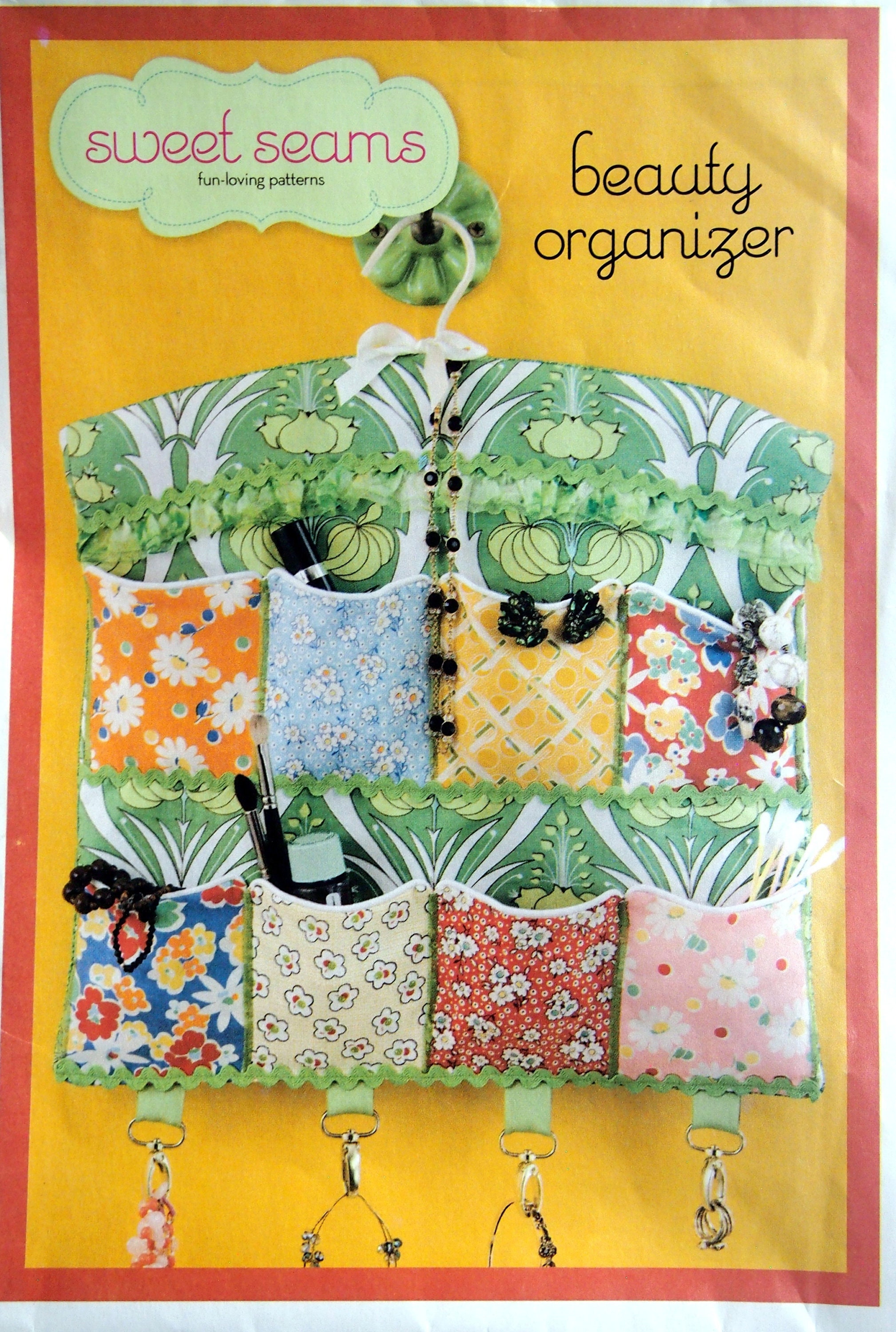 Beauty Organizer by Sweet Seams Sewing Pattern 2011 