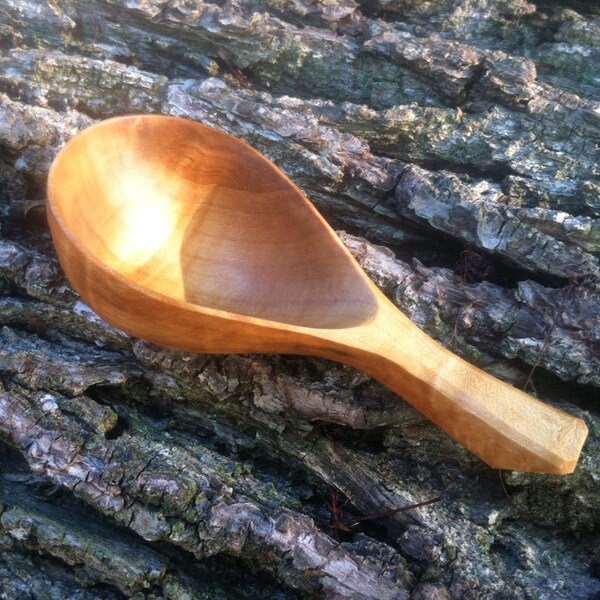 Hand carved maple scoop 