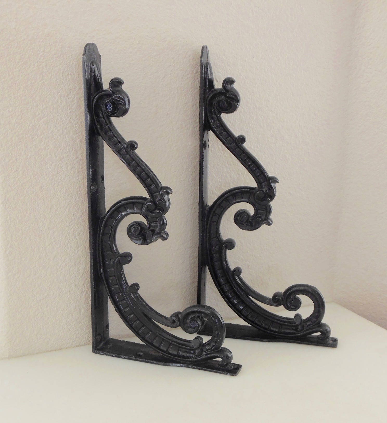 2 Vintage Cast Iron Brackets Large Ornate Wall shelf Bracket Etsy