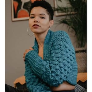 WZÓR NA SZYDEŁKO Stellar Moon Shrug | Wzór na bobble sleeve shrug | Wzór na damski sweter cropped | Puff Sleeve Shrug PDF do pobrania w wersji cyfrowej