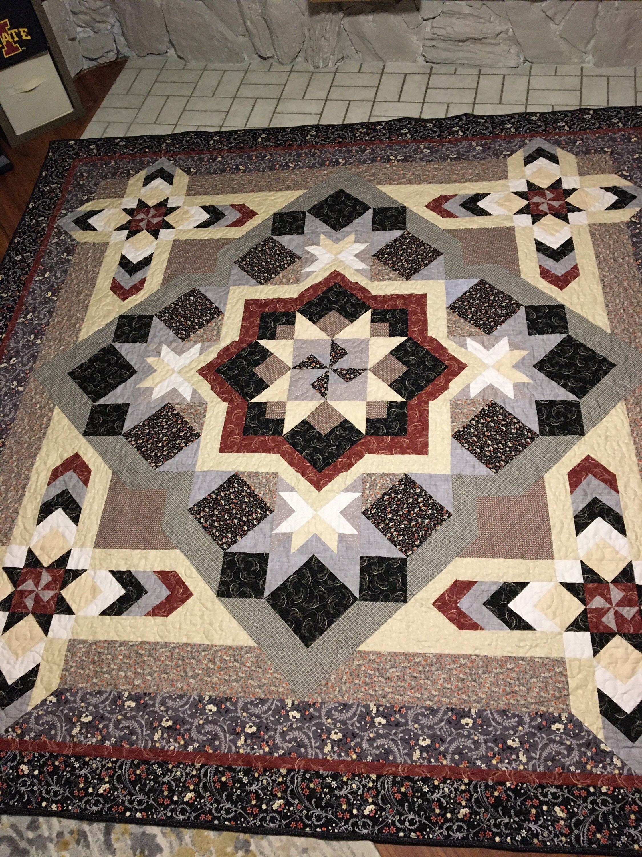 King Size Quilt Morris Medley