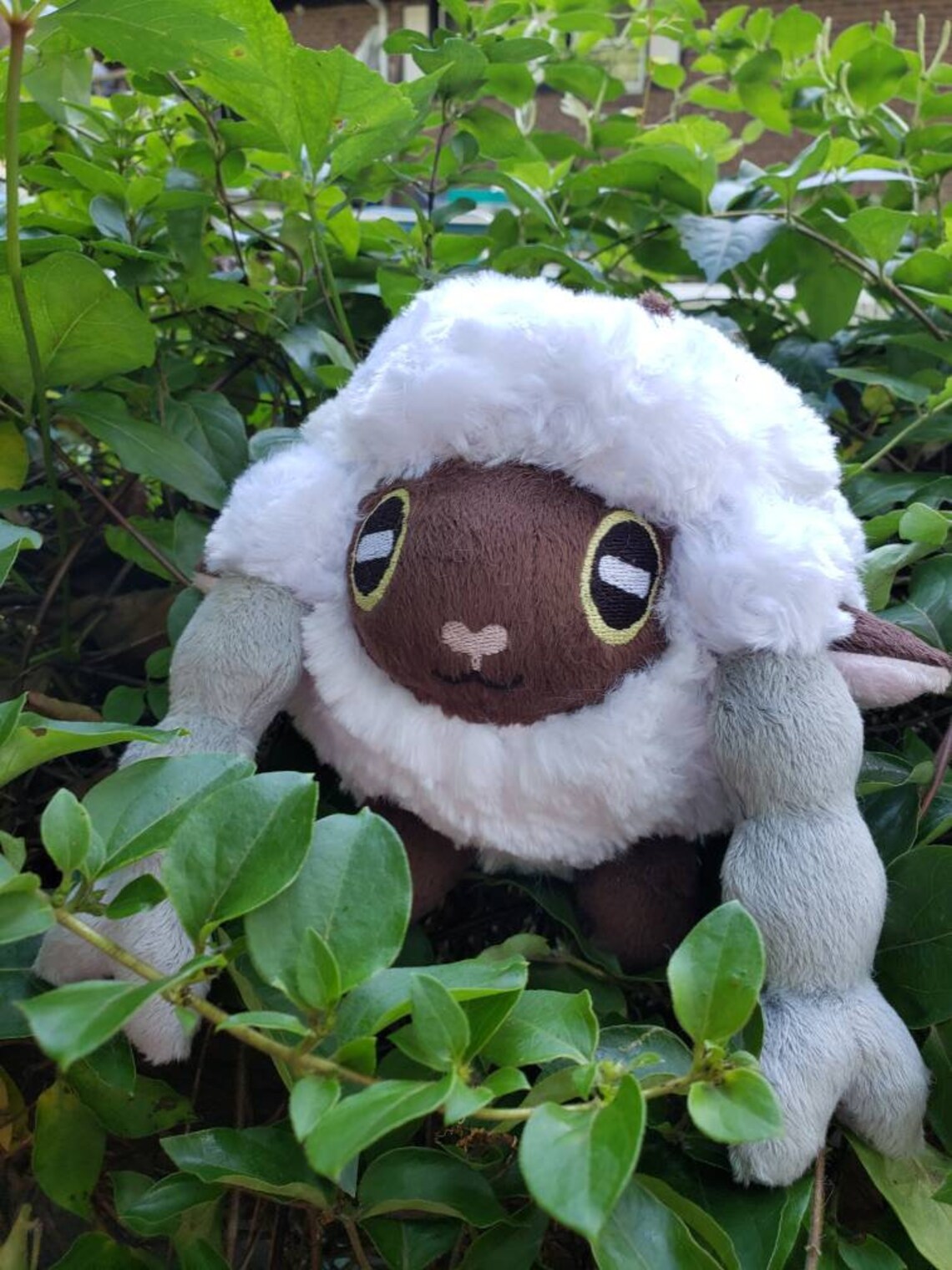 wooloo plush giant
