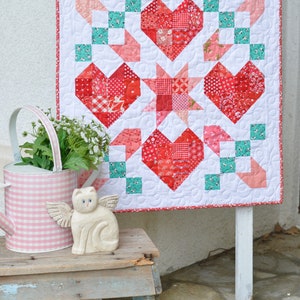 Star Crossed Love PDF Quilt Pattern, Valentine Quilt, Wallhanging image 2