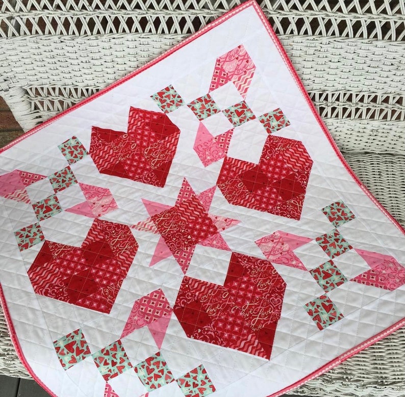 Star Crossed Love PDF Quilt Pattern, Valentine Quilt, Wallhanging image 4