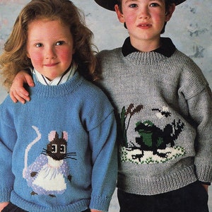 mouse and frog sweater knitting pattern for children intarsia chart picture jumper in dk yarn