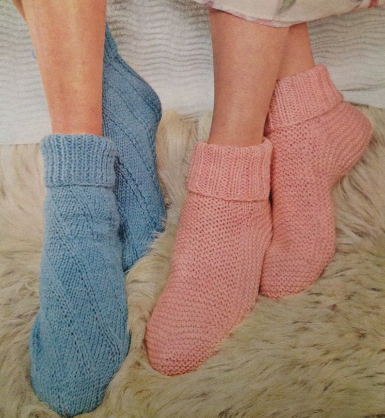 vintage knitting pattern for ladies bed socks in double knit yarn pdf file instant download image 1