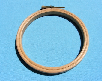 Wood Embroidery Hoop -4" dia, 3/8" thick