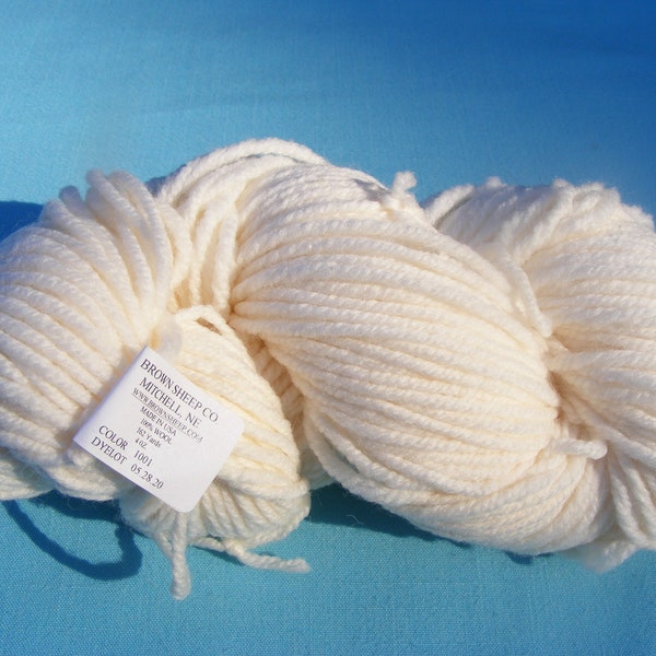 Waverly Persian Wool Yarn - 1/4lb hank - White -W1001 - 162 yards