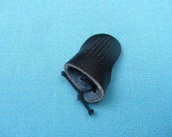 Sashiko Leather Thimble -black (made in Japan) for sewing, quilting, embroidery