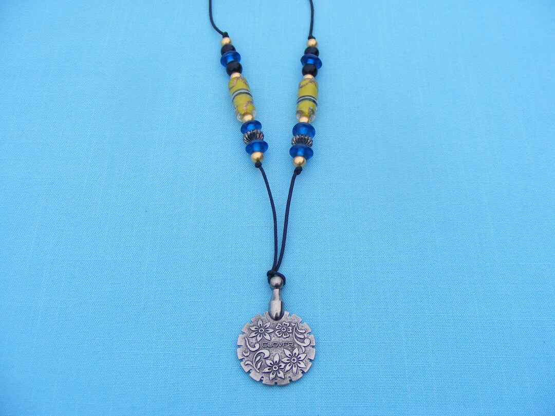 Thread Cutter Pendant Necklace Beaded Needlework Accessory Etsy