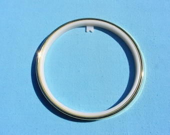 Embroidery Hoop - 5 inch - plastic finishing hanging frame (select: gold, green or beige tan)