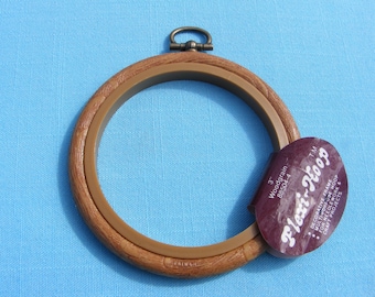Tiny Wooden Embroidery Hoop Frame Kit Miniature Hoops Jewelry 