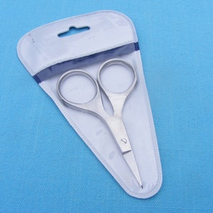 Lil Snips Embroidery Scissors for sewing (3&quot; long)(comes in plastic sleeve)